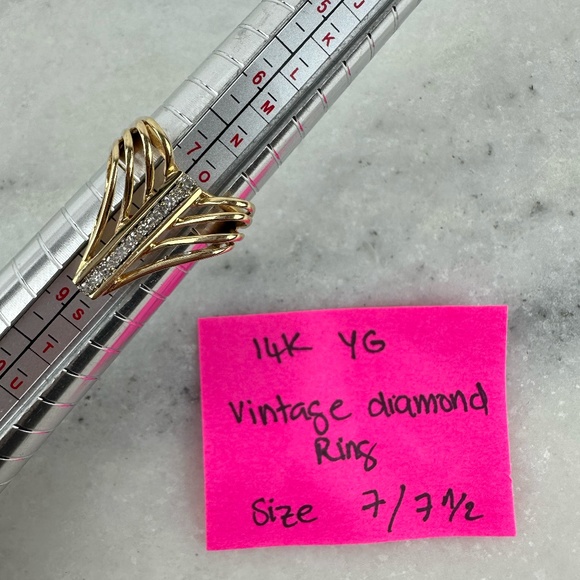 Solid 14K Yellow Gold and Diamond Abstract Ring - Picture 6 of 9